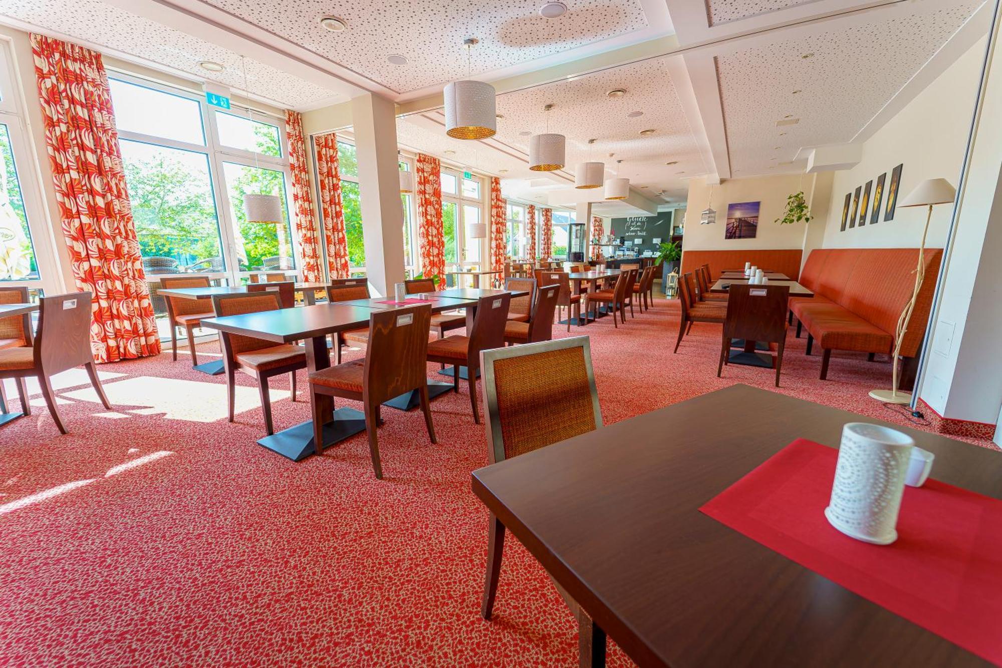 Seehotel am Suedhorn Wendisch Rietz Exterior foto