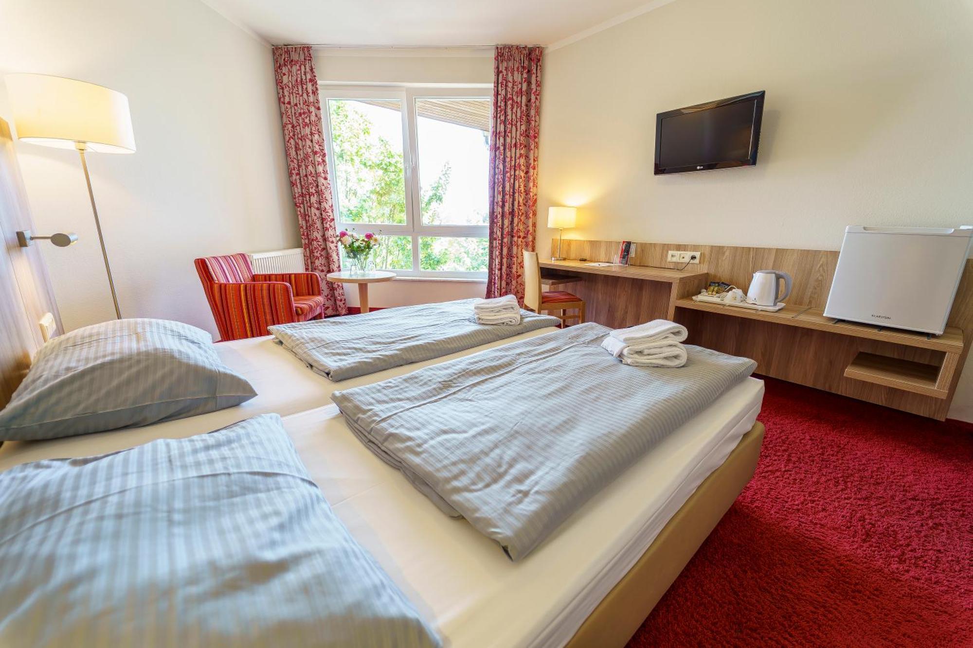 Seehotel am Suedhorn Wendisch Rietz Exterior foto