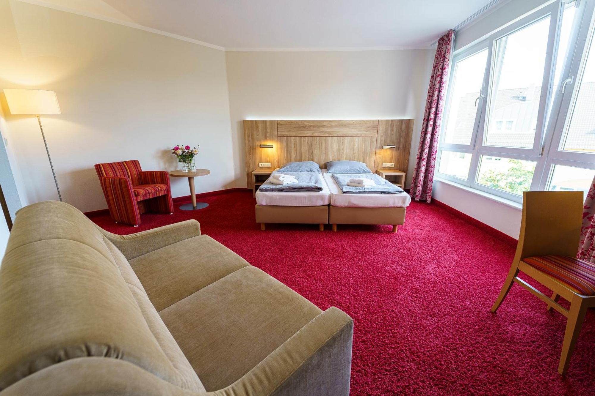 Seehotel am Suedhorn Wendisch Rietz Exterior foto